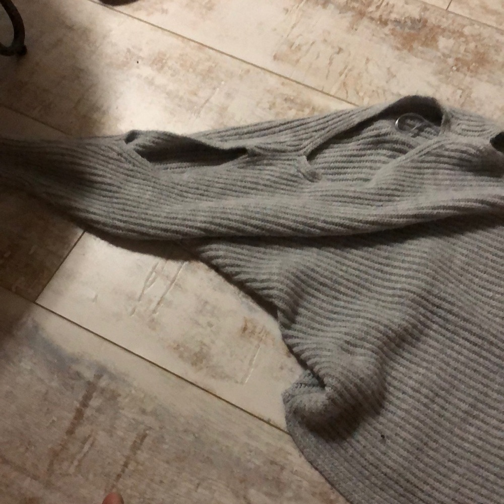 Sweater - Picture 2 of 3